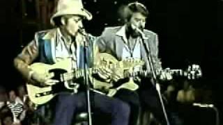 Jerry Reed amp Glen Campbell  Guitar Man [upl. by Baudelaire]