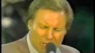 A él Oíd  Oíd ha Jesús Cristo  Rev Jimmy Swaggart [upl. by Geiger981]