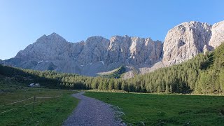 Karnischer Höhenweg III Hubertuskapelle Wolayersee Plöckenpass [upl. by Eentihw]