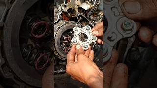 Bajaj Pulsar 180 Clutch Plate Fitting clutch clutches automobile [upl. by Coe]