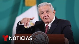 AMLO dice que quotayuda mucho la vacunaquot contra el COVID19  Noticias Telemundo [upl. by Howenstein]