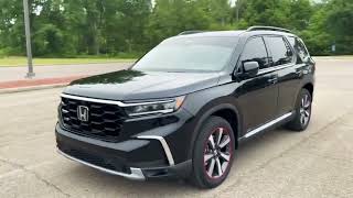 2024 Honda Pilot Elite 5 Awesome Features Walkaround [upl. by Furlong]