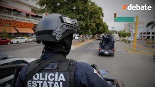 Reportan tiroteo frente a Plaza Explanada en Culiacán Sinaloa trabajadores corren a resguardarse [upl. by Sivaj]