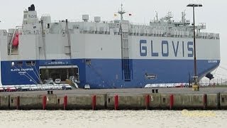 GLOVIS CHAMPION V7BE7 IMO 9651113 Emden Germany car carrier tugs pilot Autotransporter [upl. by Rap]