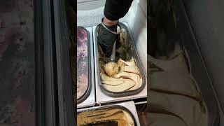 Banoffee ice cream scooping dessertlovers gelato foodie yummy tasty youtubeshorts eton uk [upl. by Ianej46]