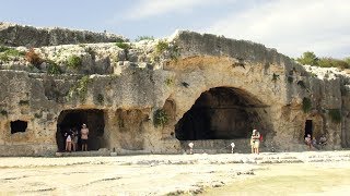 Parco archeologico della Neapolis Siracusa Sicilia [upl. by Odrawde]