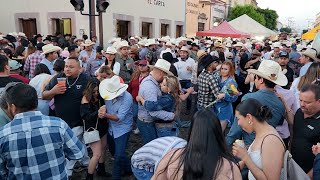 Puro buen ambiente de SÁBADO DE GLORIA JEREZ 2024 [upl. by Belinda848]