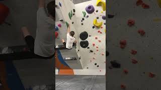 Fun Climb bouldering climbing climbinggym rockclimbing climber climb pullups strong comp [upl. by Francisco]