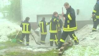 Unwetter im Oberbergischen  Hagel und Wassermassen richteten erhebliche Schäden an [upl. by Enerual]