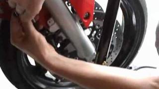 Selfbike  montage de durites quotaviaquot sur SVN 650 partie 22 [upl. by Adlesirc538]