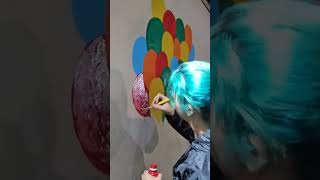 Pintando balões em uma parede ballons painting paint [upl. by Novit]