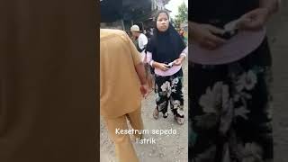 kesentrum sepeda listrik kejadian di cimahpar bogor [upl. by Schou]