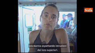 Il video di Carola Rackete dal porto di Lampedusa quotSpero ci facciano scenderequot [upl. by Eniamrehs]