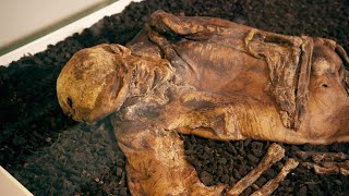 The Stunningly Clear Features on the Lindow Man Mummy [upl. by Corri]