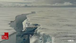 Un immense bloc de glace se détache de l’Antarctique [upl. by Yarw921]