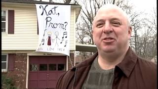 Student hangs Valentines banner to ask girlfriend to prom [upl. by Chaudoin550]