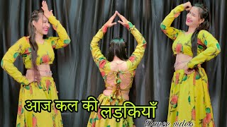 Aaj Kal Ki Ladkiyan Kamal Karti haiDance Video  Chal Mere Bhai babitashera27 dancevideo [upl. by Phionna]