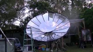 GIANT parabolic SATELLITE solar dish cannot blind a pilot [upl. by Franciska]