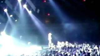 Jason Aldean sings Heaven Champaign IL [upl. by Alage422]