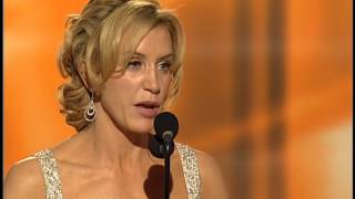 Golden Globes 2006 Felicity Huffman Best Actress Drama [upl. by Schach]