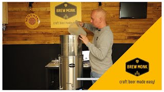 Brouwen met een Brew Monk Tripel pakket [upl. by Heller]