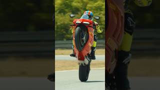 Ducati Panigale V4S v BMW S1000RR full video on the MCN channel ducati panigale v4s bmw s1000rr [upl. by Jule]