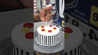 Bahut bara sa Rose 🌹 cake decorating funny ytshorts trending shortsfeed explore [upl. by Tezil742]