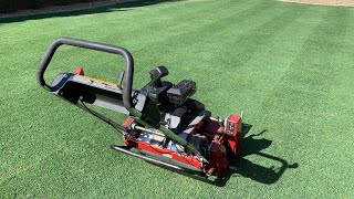 Practice makes Perfect Turning with the Toro Greensmaster 1000 [upl. by Ocnarfnaig]