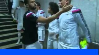 Arbeloa Avoid Shaking Hands To Iker Casillas  Real Madrid 1 1 Atletico Madrid [upl. by Aisad589]