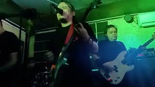 Autotelic  Languyin Live Sagujio Makati YR Night [upl. by Nylhtiak377]