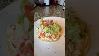 Como hacer tostadas de atún con pocos ingredientes [upl. by Kleinstein]