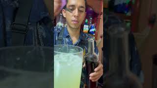 Cómo hacer una sangría preparada de 2 litros barman bebidas sangría coctelería bartender [upl. by Lorant]