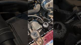 Is it a bad head gasket No Mayonnaise in oil cap and no smoke Civic 2000 D15Z6 [upl. by Haelak]