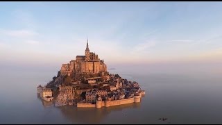 Grandes Marées  le MontSaintMichel redevient une île [upl. by Sandro]