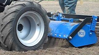 BCS 750 met 1 meter bak en rol wwwtuinmachinescom [upl. by Pattison]