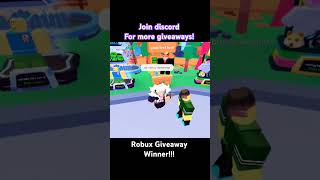 200 ROBUX Winner Join discord for more giveaways roblox [upl. by O'Driscoll962]