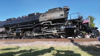 UP4014 Big Boy Arriving Watseka [upl. by Nya]