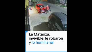 LA MATANZA I Un hombre fue asaltado por un grupo de delincuentes que le robó el auto [upl. by Annoj]