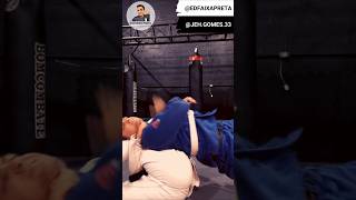 💥 Como finalizar com a lapela do 4 apoios guardatartaruga jiujitsu bjj grappling treino jiu [upl. by Einnig687]