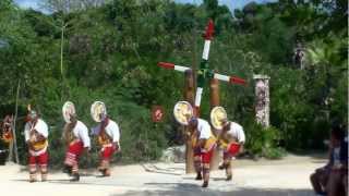 Voladores de Papantla en Xcaret [upl. by Wrennie738]