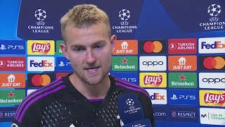 quotITS A DISGRACE THAT HE BLOWS THE WHISTLEquot 🤬😖  De Ligt is NOT HAPPY with the Referee and Linesman [upl. by Frederic]