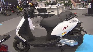 Piaggio Zip 50 2019 Exterior and Interior [upl. by Anoerb]