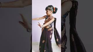 Chittiyan kalaiyan song subscribe viralvideo dance [upl. by Ray]