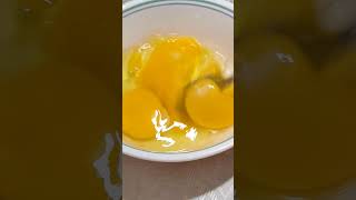 asmrsounds SCRAMBLING EGGS easy fast scrambledeggs satisfying viralvideo viralshorts shorts [upl. by Ellimaj]