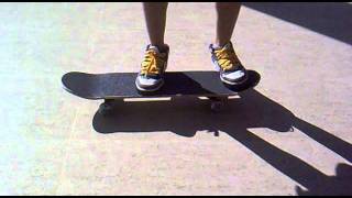 Ensinando a mandar varial flip ollie e heelflip [upl. by Zetnom]