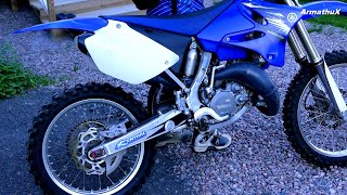 Coldstarting My Yamaha YZ125 2Stroke Dirtbike  Raw Sound [upl. by Milewski]