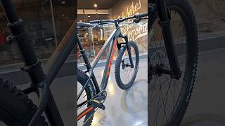 Trek Roscoe 8 trailbike hardtail [upl. by Yralam]