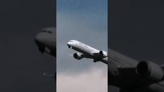 United Boeing 787 take off Frankfurt Airport united boeing787dreamliner takeoff aviation boeing [upl. by Doretta274]