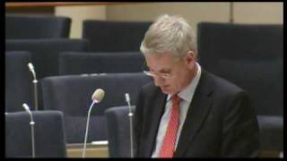 Carl Bildt smider onda planer i riksdagen [upl. by Paquito]