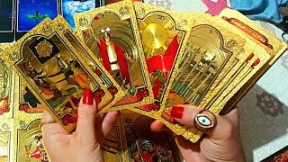 Tem ALGUÉM QUEBRANDO a CARA que VAI IMPLORAR POR VOCÊ 🥺 tarot [upl. by Parhe28]